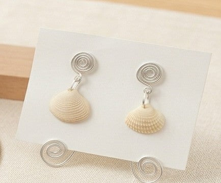 Susurros del Mar — Aretes de Caracol y Alambre